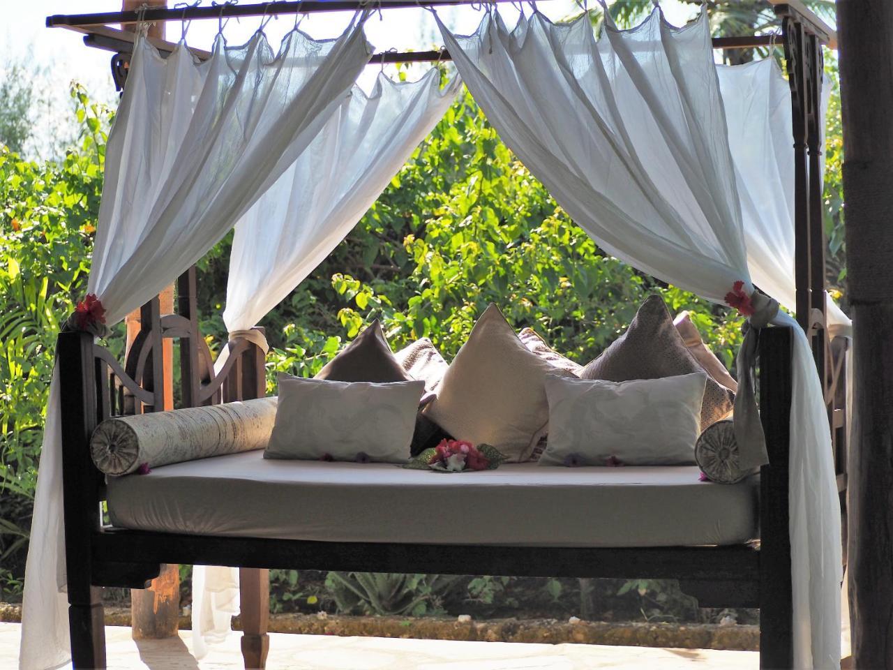 Tikitam Palms Boutique Hotel Понгве Екстериор снимка